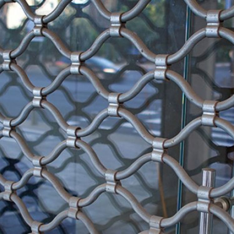 Security roller grilles rolling grills